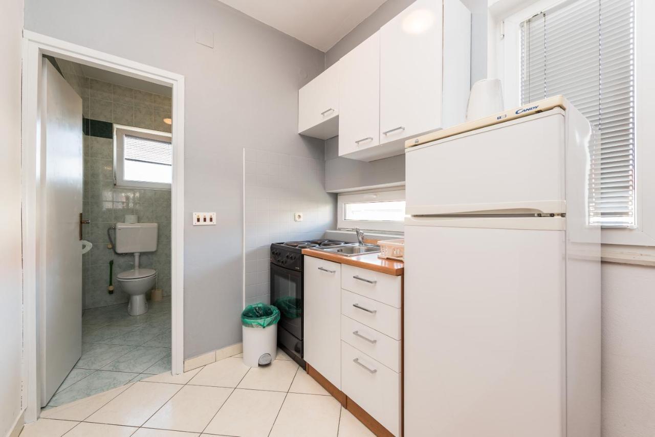 Apartments Danijela 1 Sukošan Buitenkant foto