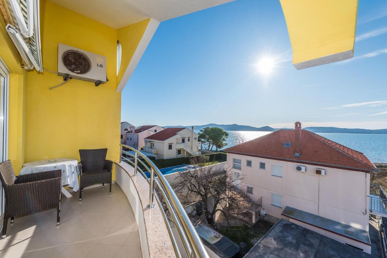 Apartments Danijela 1 Sukošan Buitenkant foto