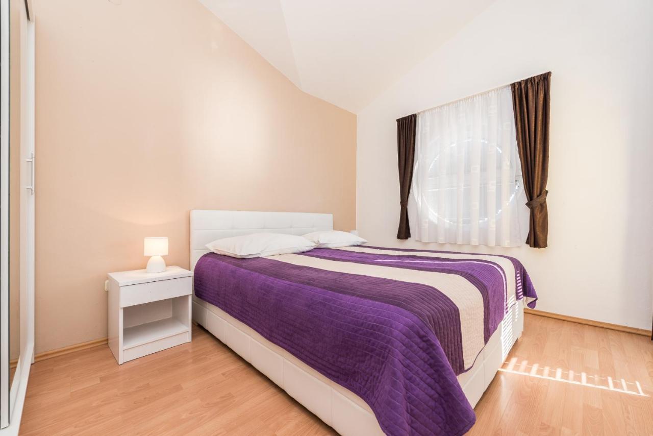 Apartments Danijela 1 Sukošan Buitenkant foto
